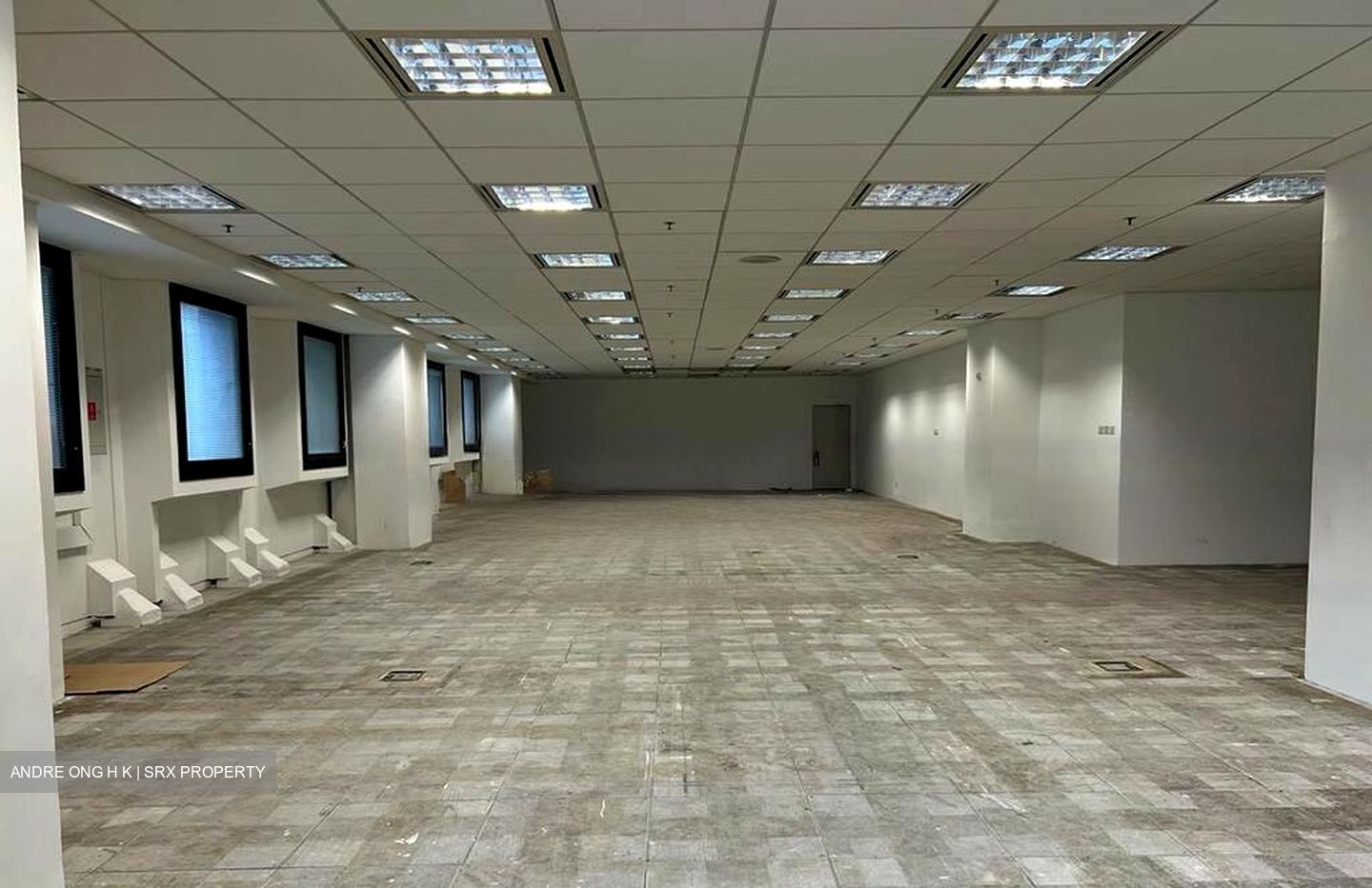 Ngee Ann City (D9), Office #472963091